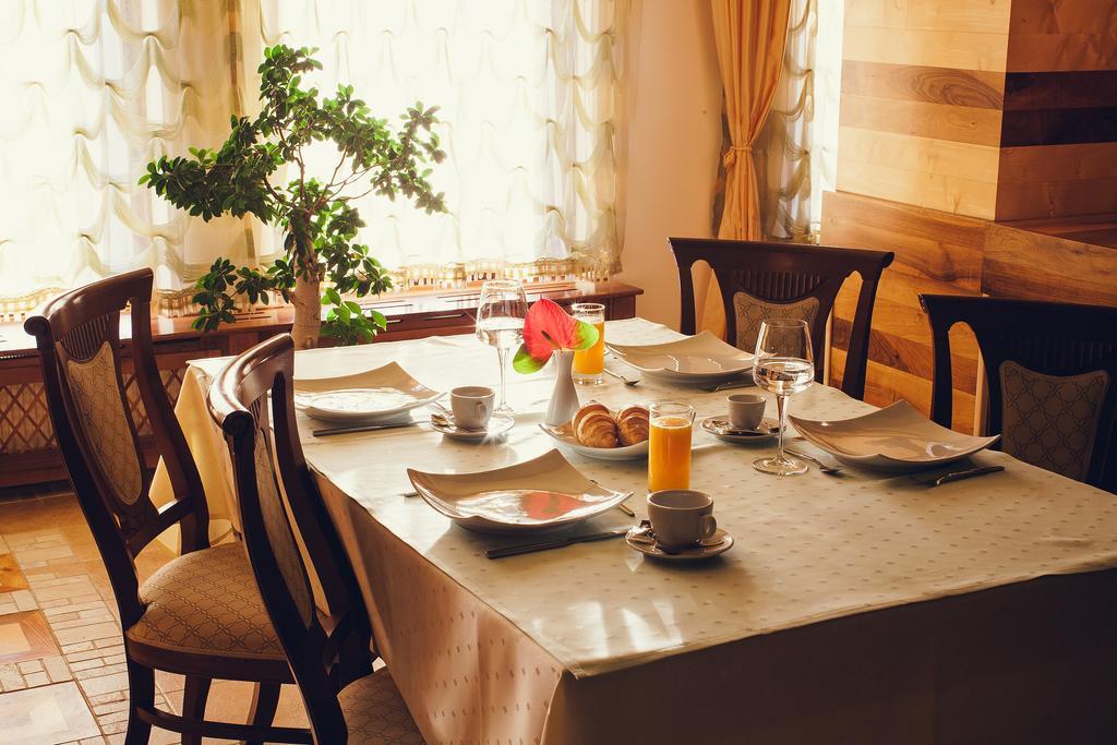 Hotel Denisa Boutique Poiana Brasov Esterno foto