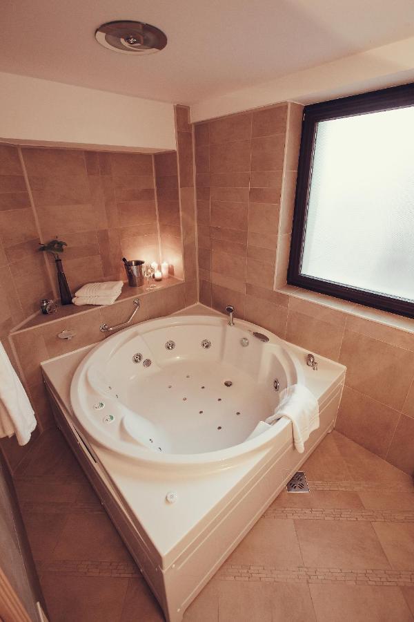 Hotel Denisa Boutique Poiana Brasov Esterno foto