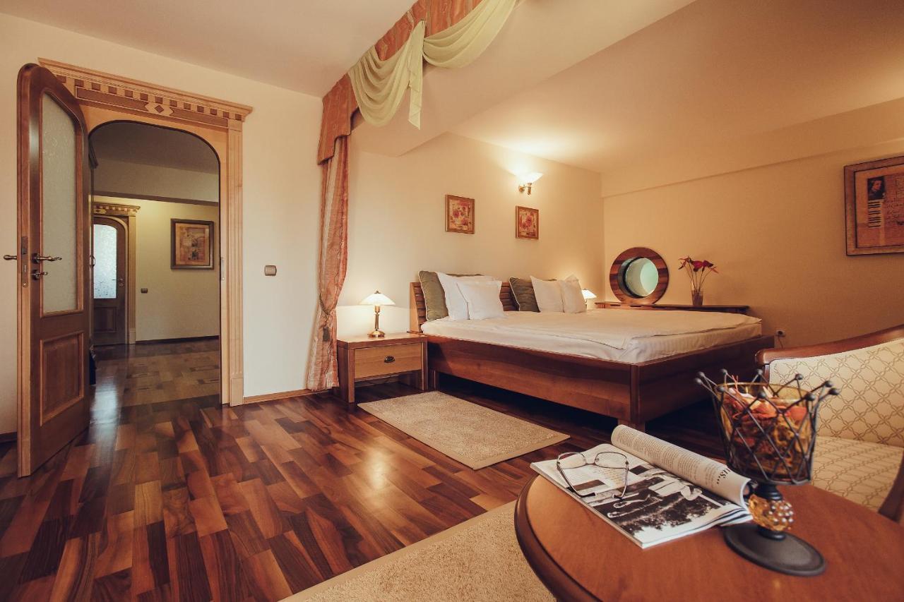 Hotel Denisa Boutique Poiana Brasov Esterno foto